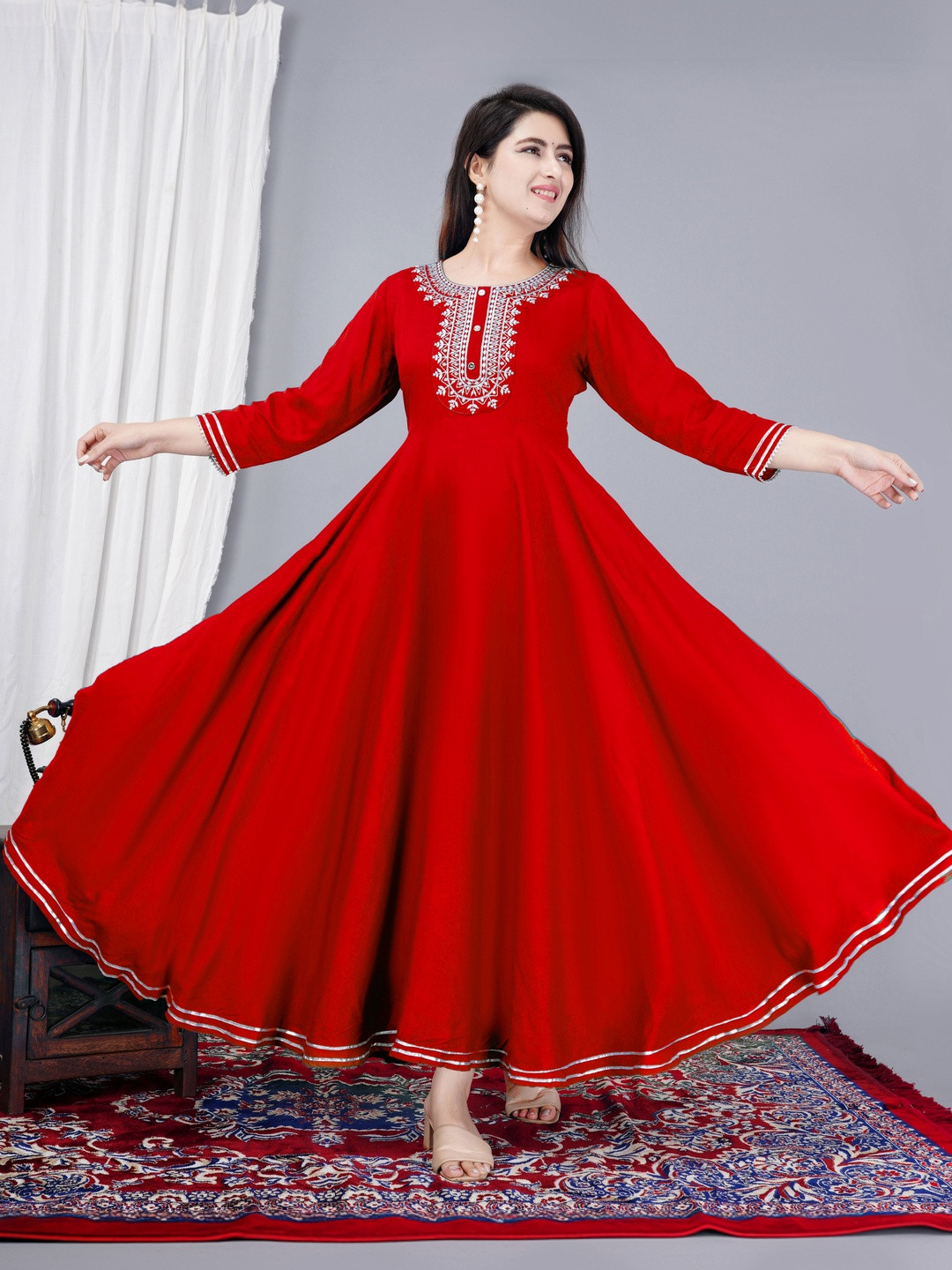 Nikhat Women Embroidered Thread Work Anarkali Kurta
