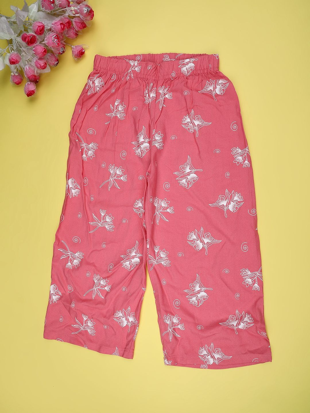 V-Mart Girls Printed Capris