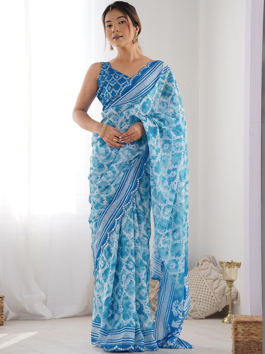 Urban Pallu Tie and Dye Sequinned Poly Georgette Designer Saree