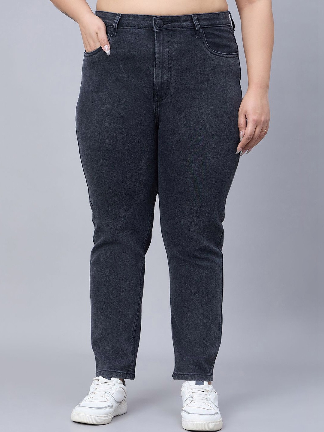 Style Quotient Plus Women Cigarette Straight Fit High-Rise Light Fade Stretchable Jeans