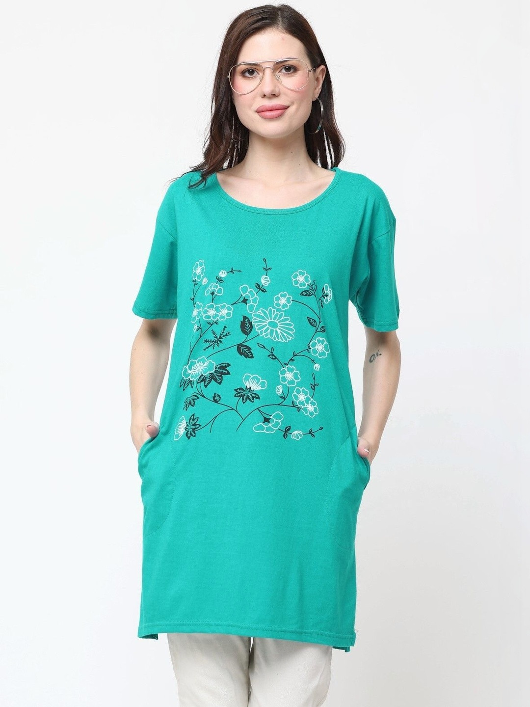 DDASPRATION Women Floral Printed Pockets T-shirt