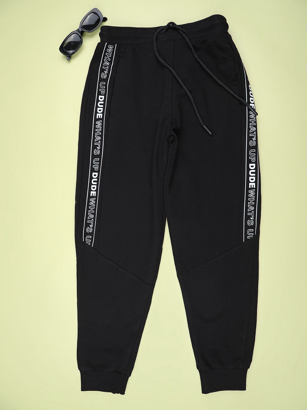 V-Mart Cotton Mid-Rise Pyjamas