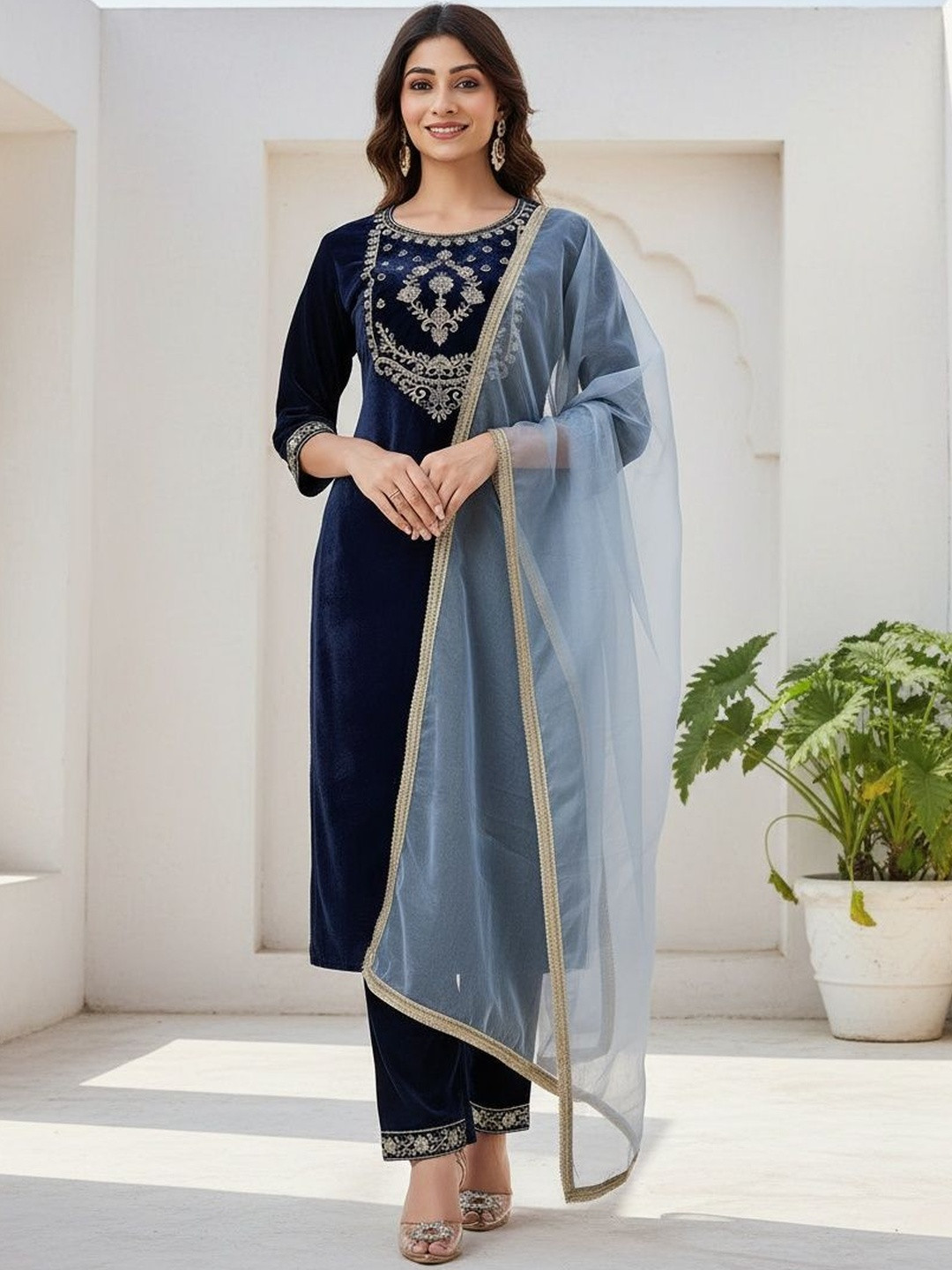 HERE&NOW Women Ethnic Motifs Embroidered Regular Thread Work Velvet Kurta with Trousers & With Dupatta