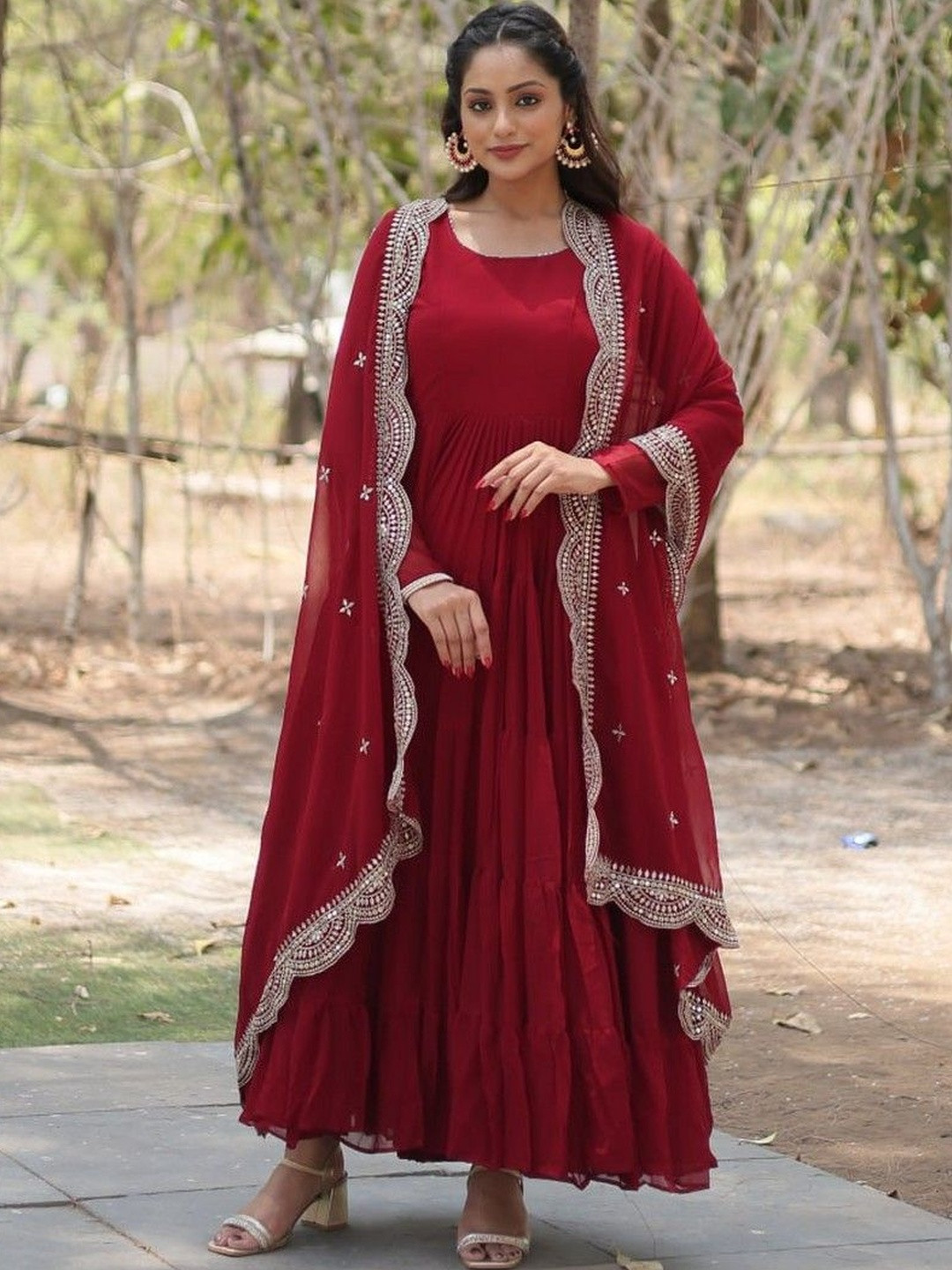 Livewear Women Tiered Thread Work Kurta With Dupatta