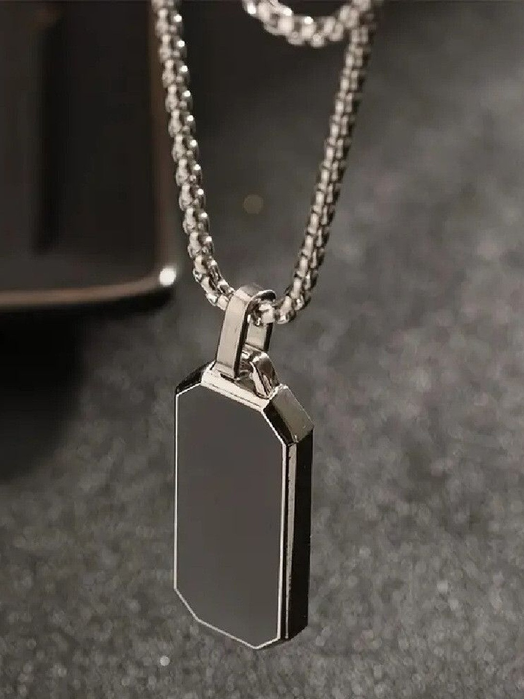 Trivety Silver-Plated Geometric Pendants with Chains