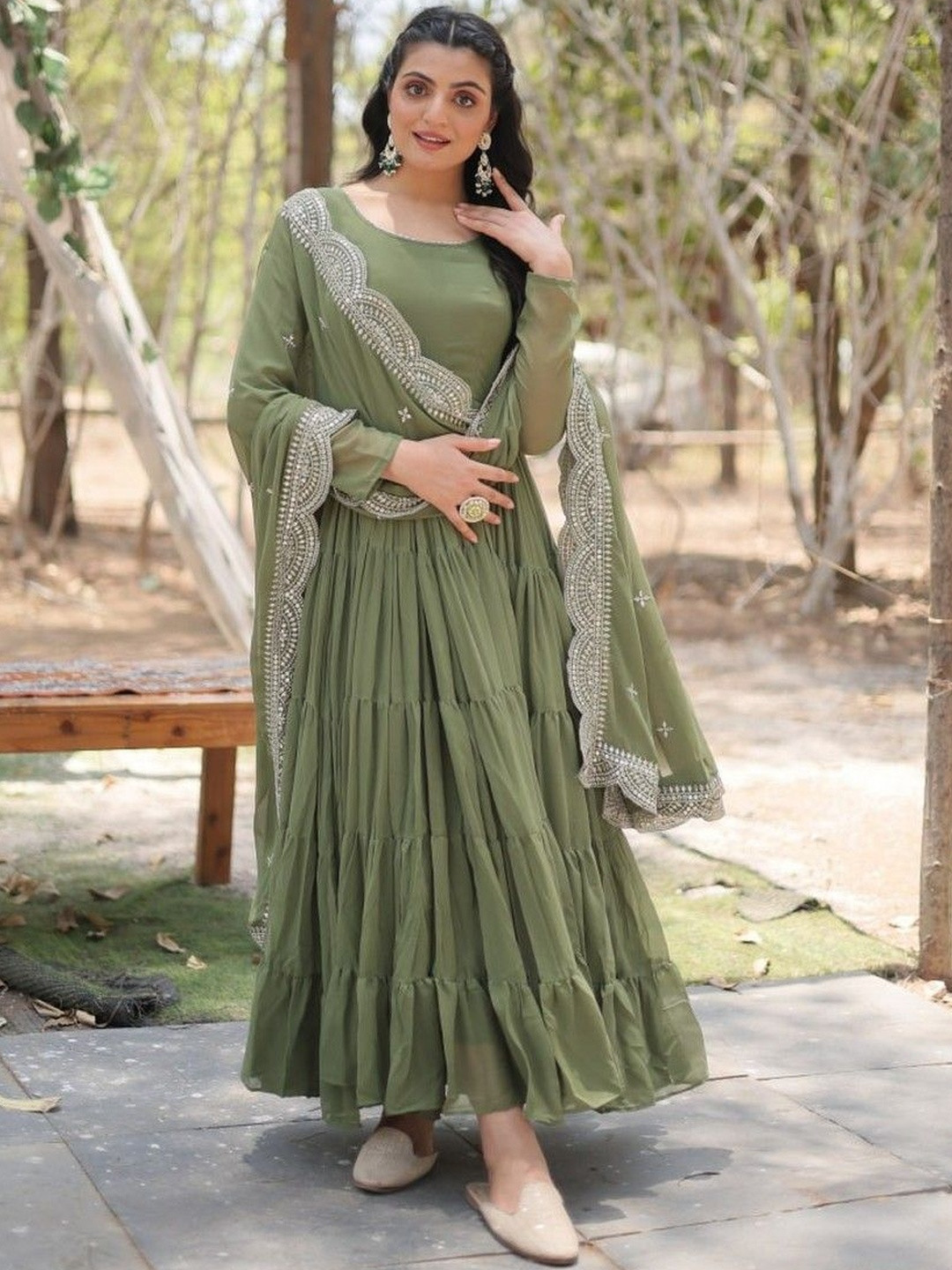Livewear Women Tiered Thread Work Kurta With Dupatta