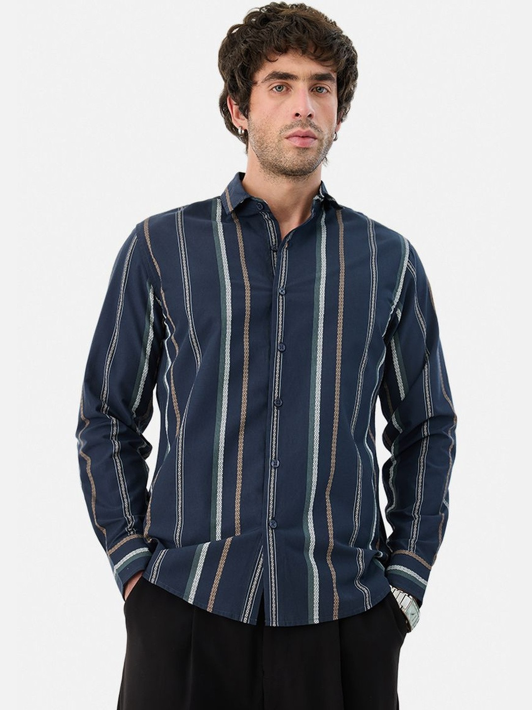 Snitch Vertical Stripes Cotton Long Sleeves Slim Fit Shirt