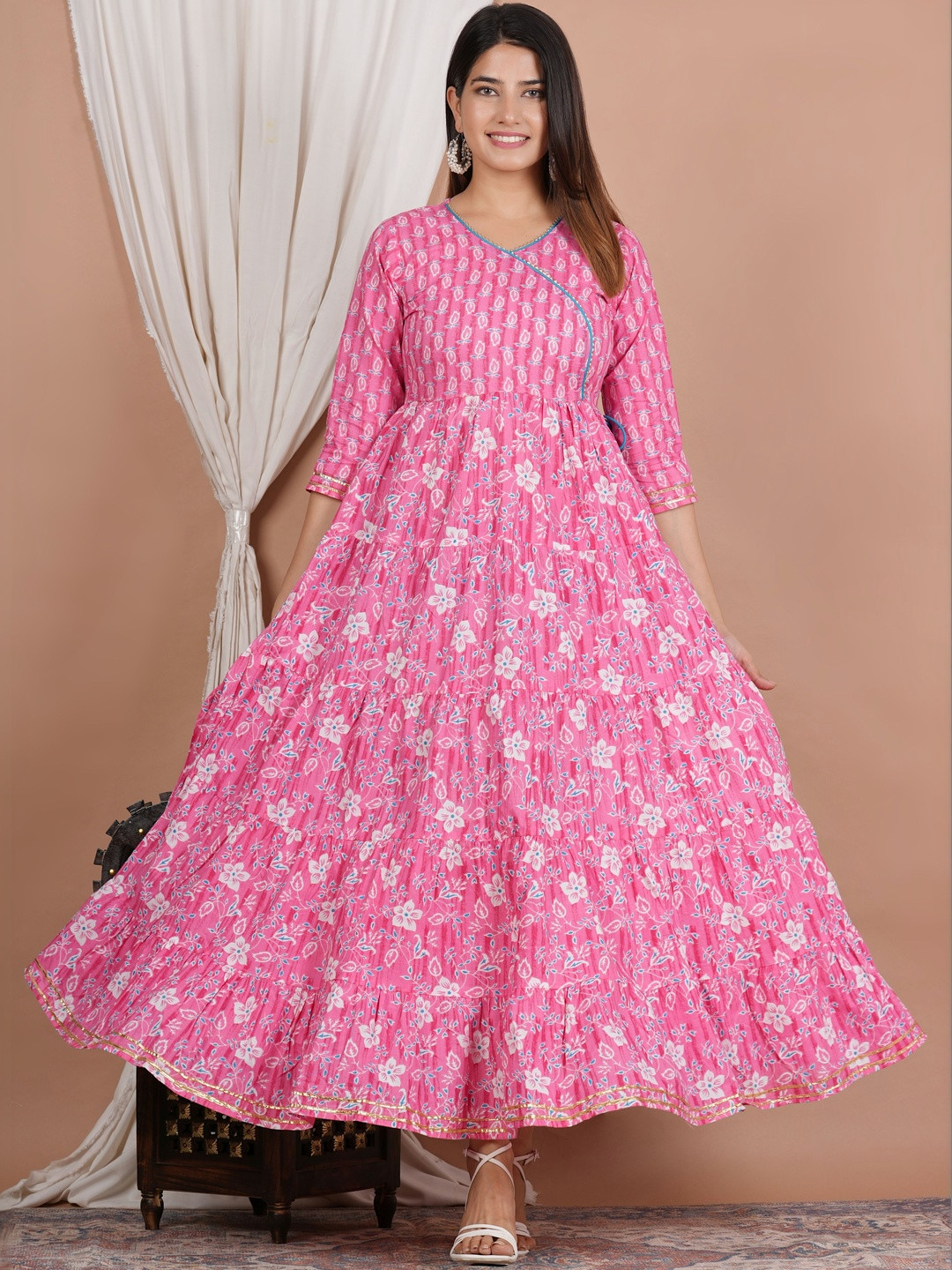 Navkriti Jaipur Floral Printed V-Neck Pure Cotton Tiered Anarkali Kurti