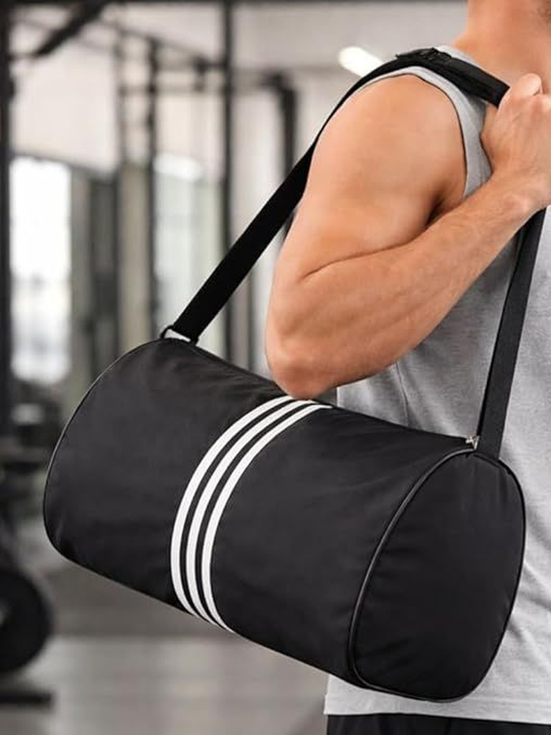 STRUTT Medium Sports or Gym Duffel Bag