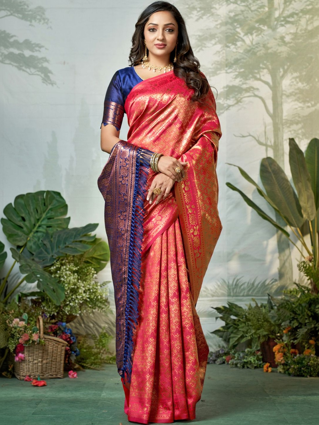 SURUKH Ethnic Motifs Zari Silk Blend Heavy Work Banarasi Saree