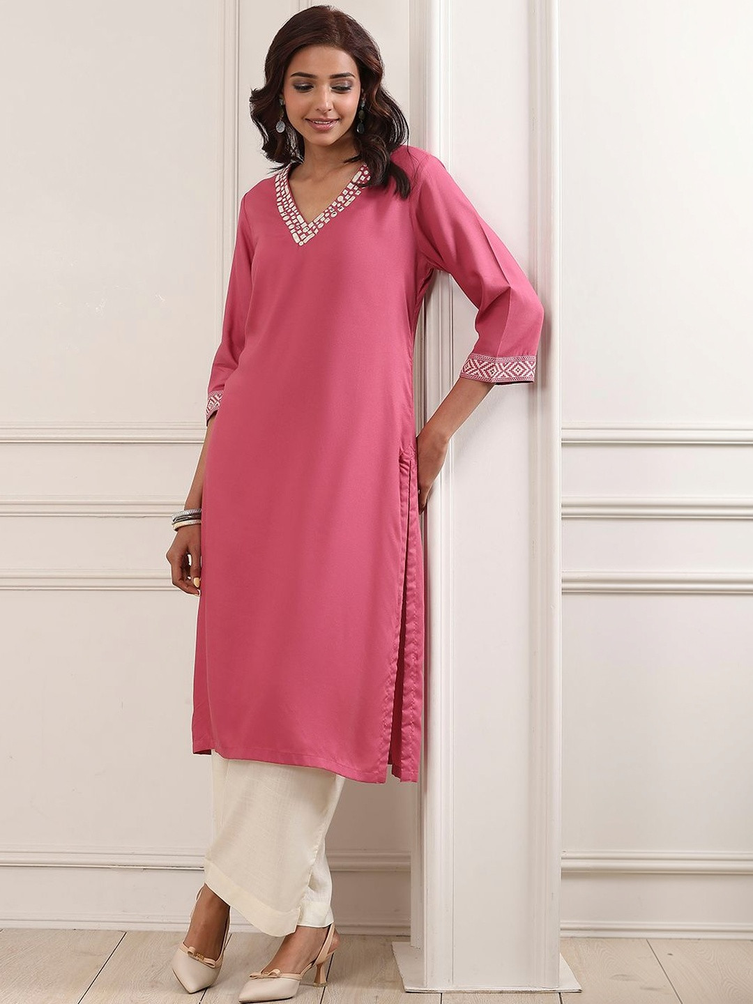 Biba Women Regular Sleeves Kurta