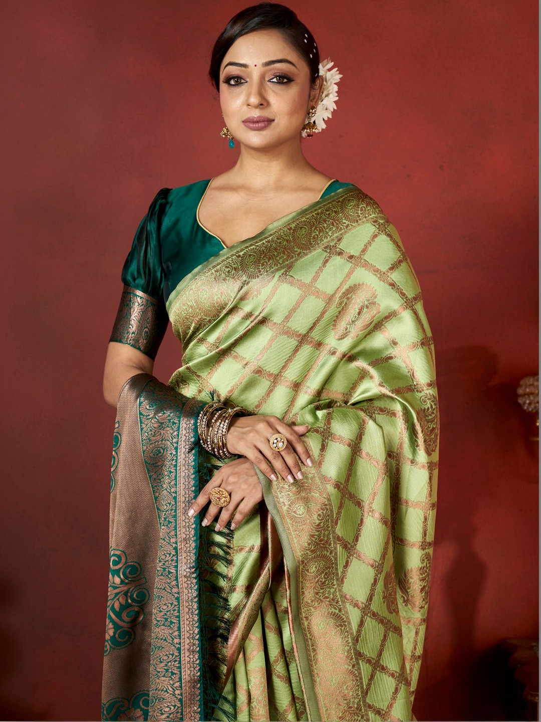 SURUKH Ethnic Motifs Zari Silk Blend Banarasi Saree