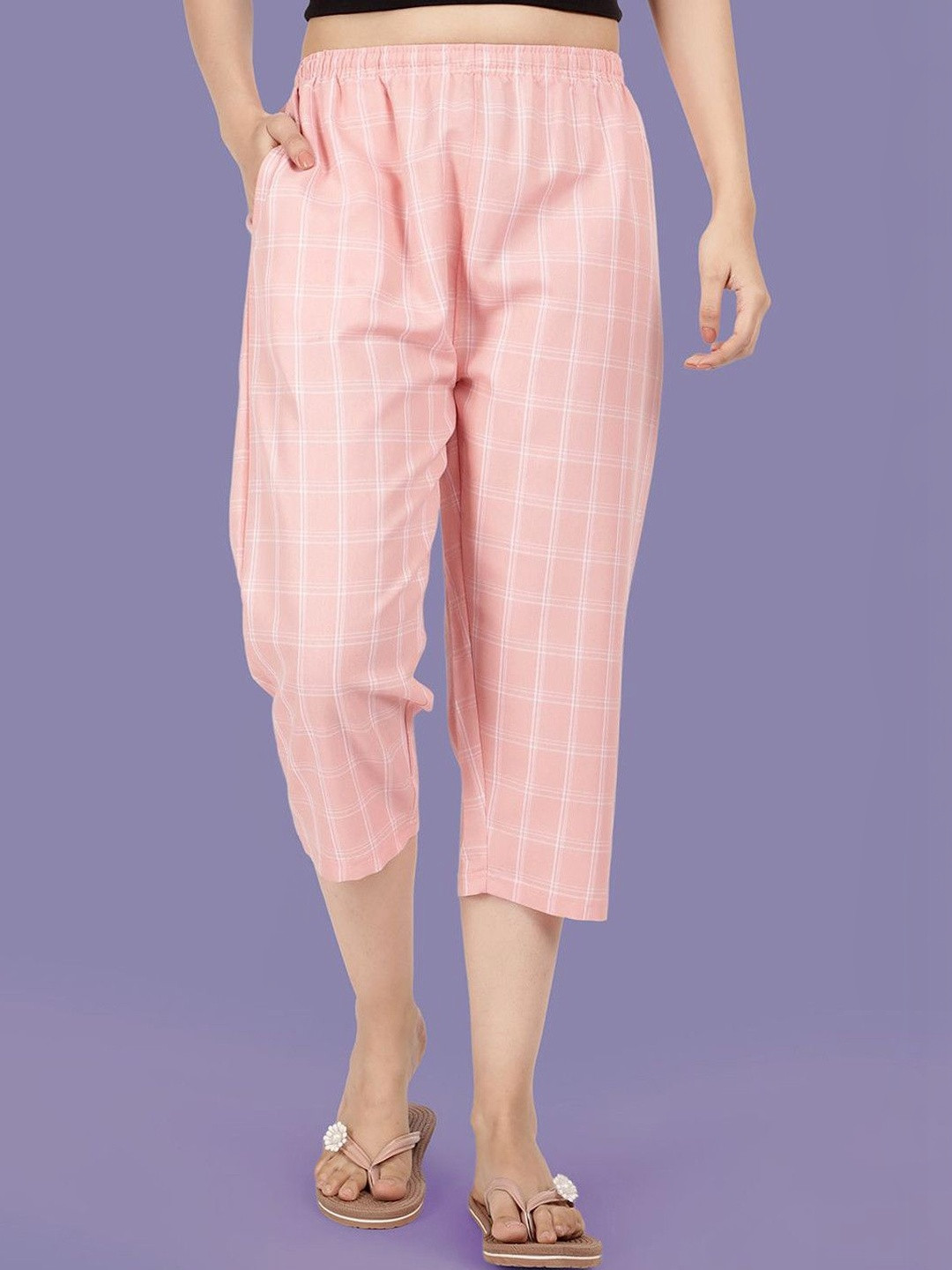Esplendido Women Checked Capris