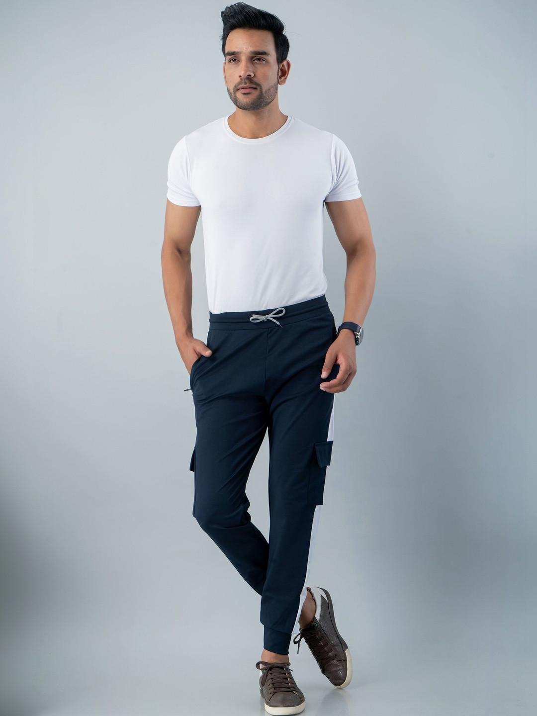 9LKHA Men Mid-Rise Cargos