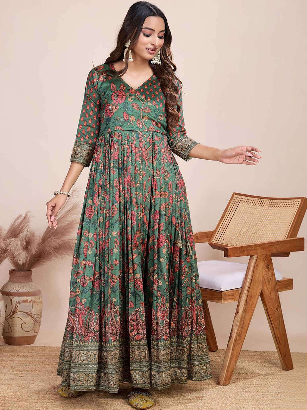 KALANANDI Printed V-Neck Fit and Flare Maxi Dresses