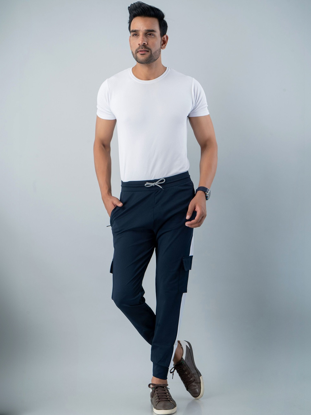 9LKHA Men Mid-Rise Cargos