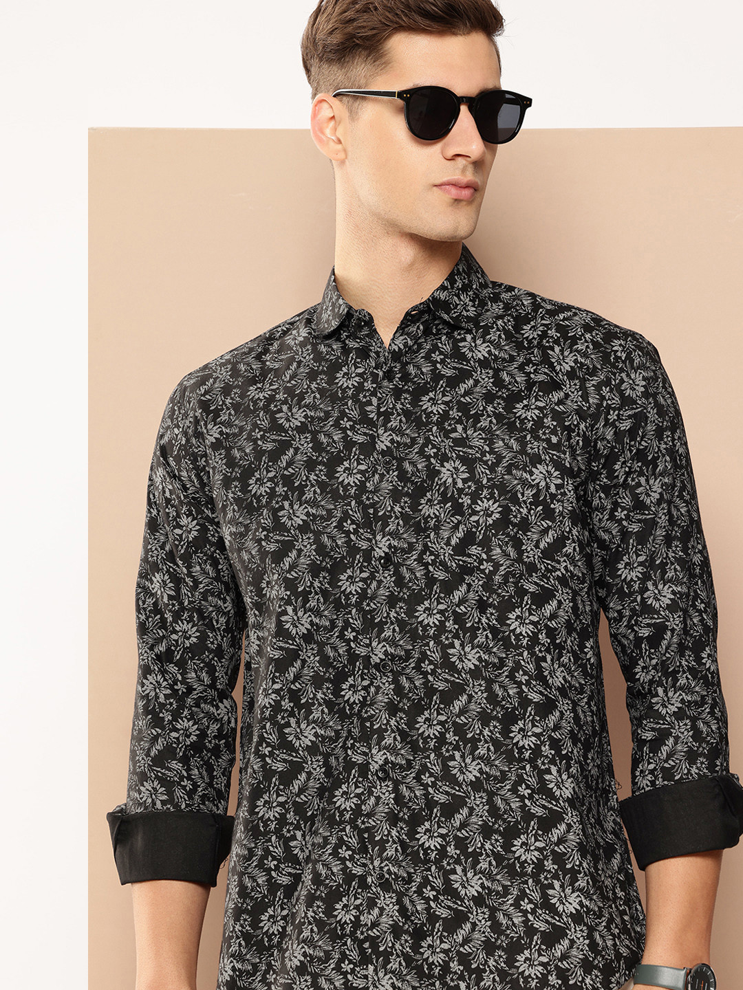DIVISIVE Comfort Slim Fit Floral Printed Casual Shirt