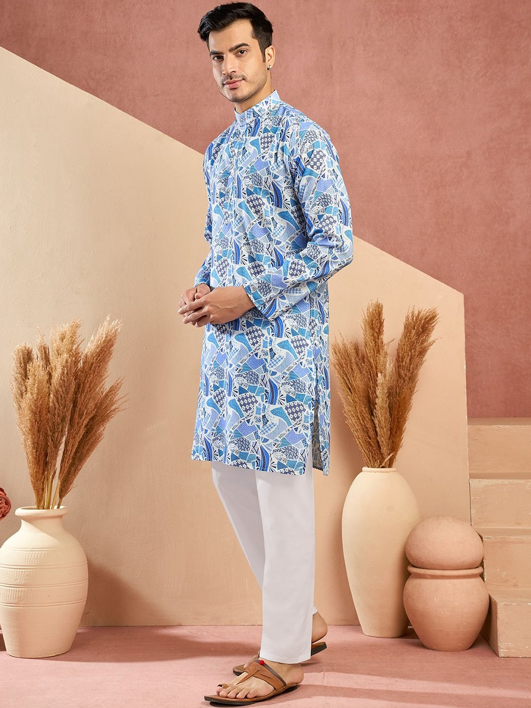 RANGRAAG Men Printed Regular Kurta with Trousers