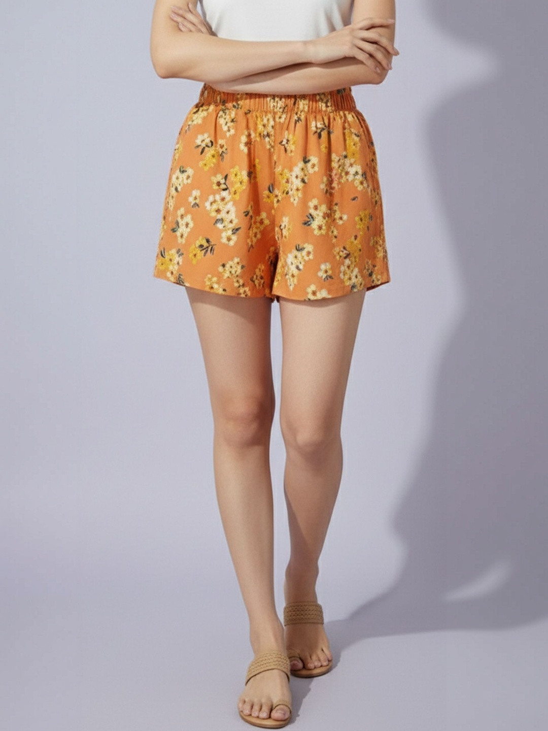 Vance Women Floral Printed Shorts