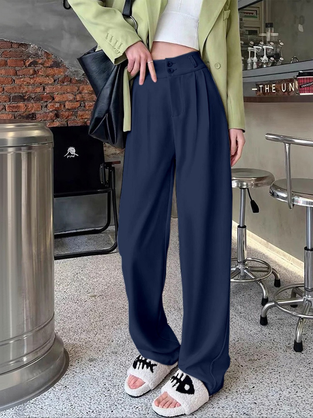 AAHWAN Women High-Rise Pleated Trousers