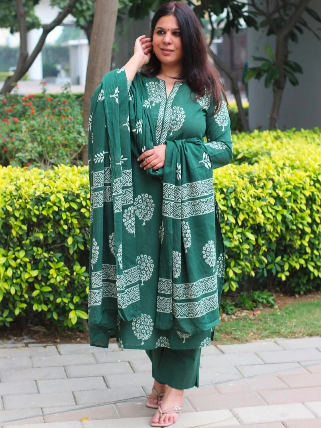 QUNEY Women Ethnic Motifs Printed Regular Pure Cotton Kurta with Trousers & With Dupatta