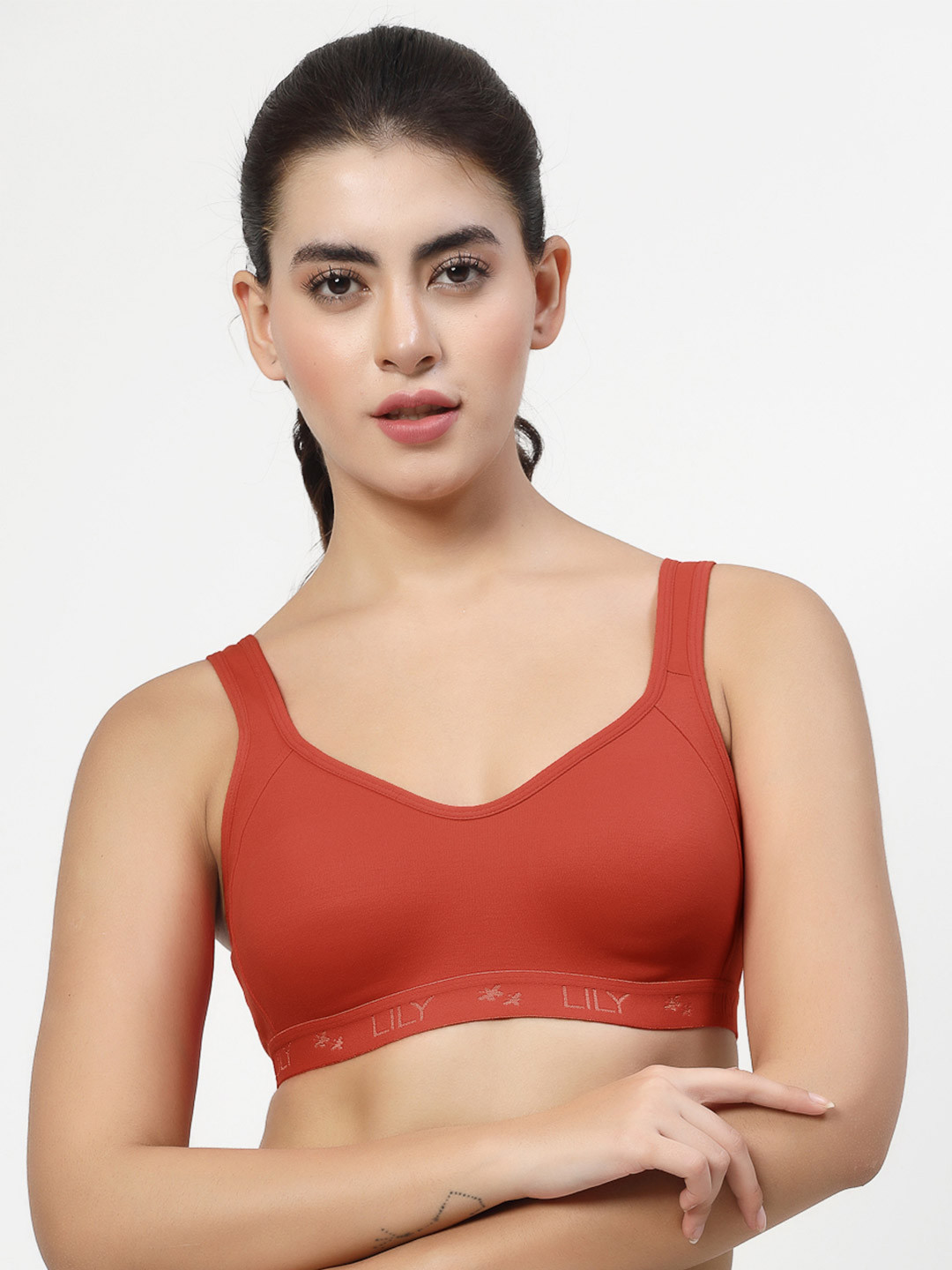 LILY Full Coverage Seamless Non Padded Sports Bra