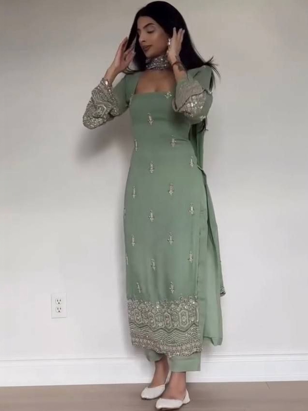 SWORNY FASHION Women Ethnic Motifs Embroidered Regular Sequinned Kurta with Trousers & With Dupatta