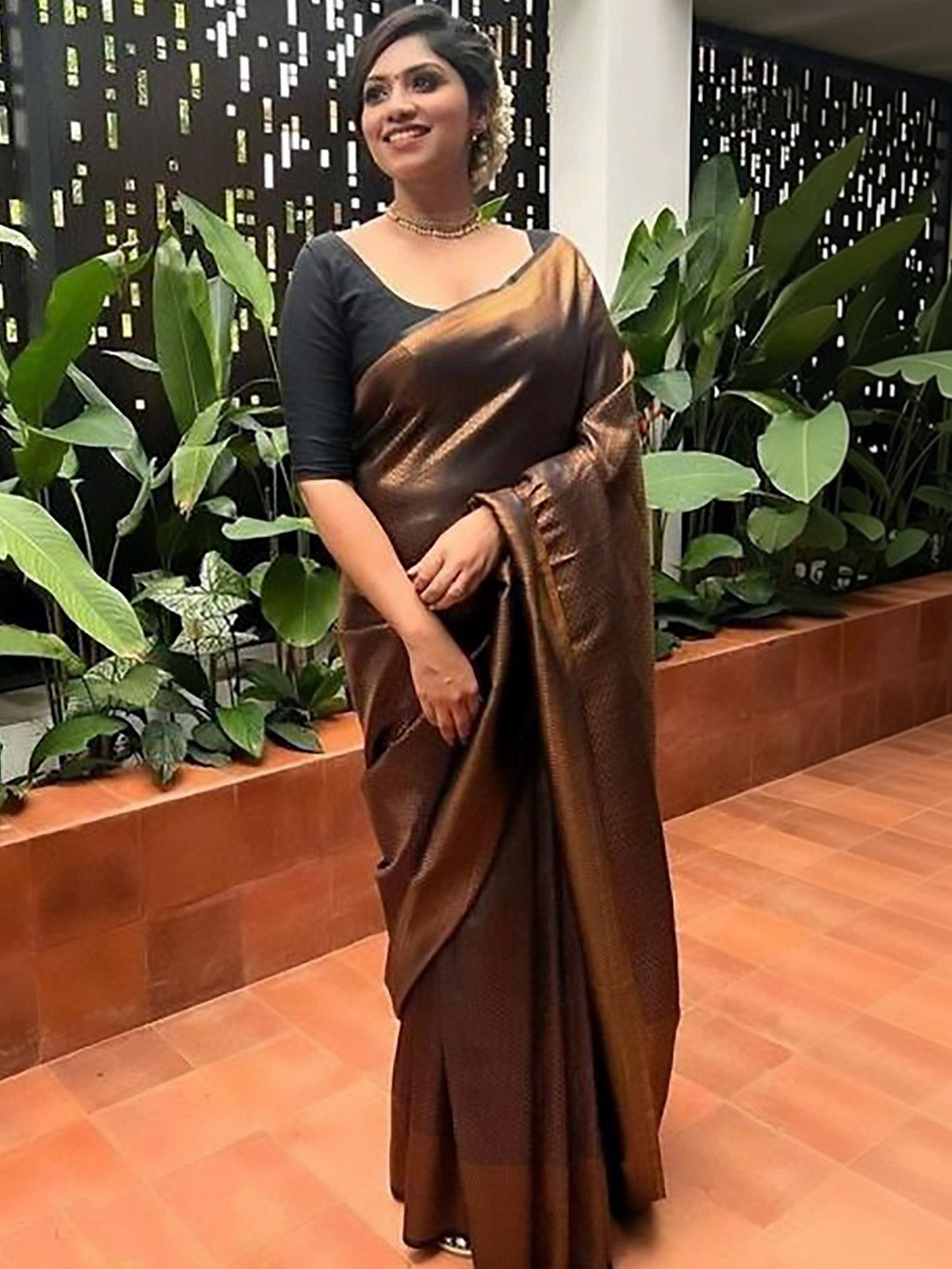 Mitera Woven Design Silk Blend fwd Saree