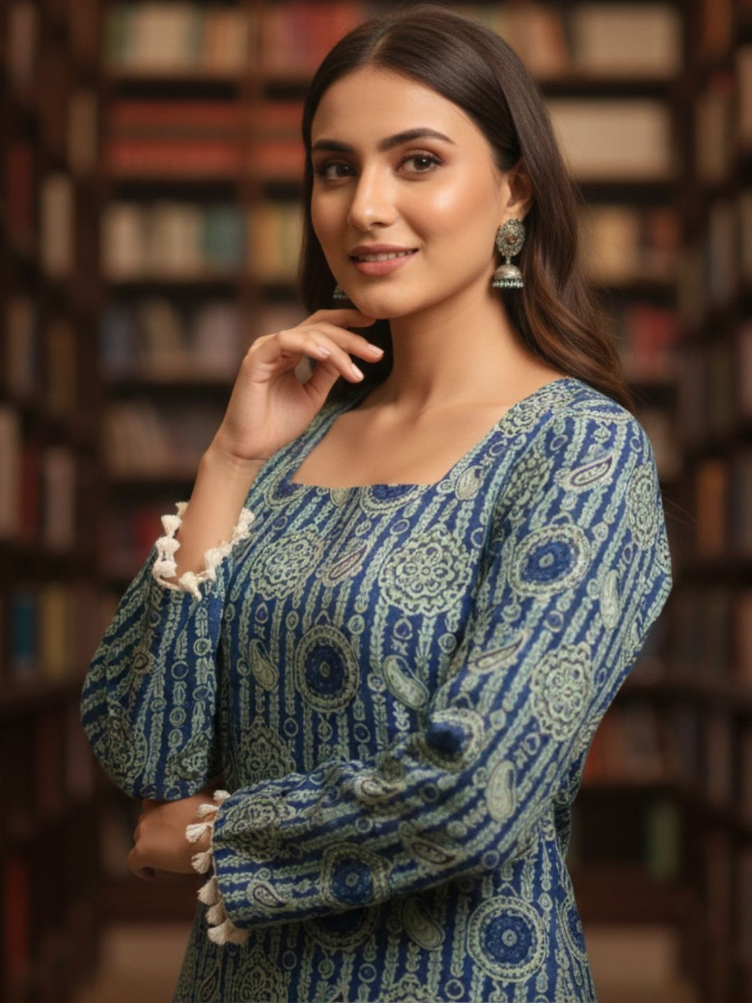 OZIA Ethnic Motifs Printed Square Neck Pure Cotton Kurti