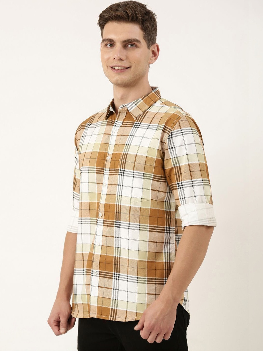 Metronaut Men Checked Casual Shirt