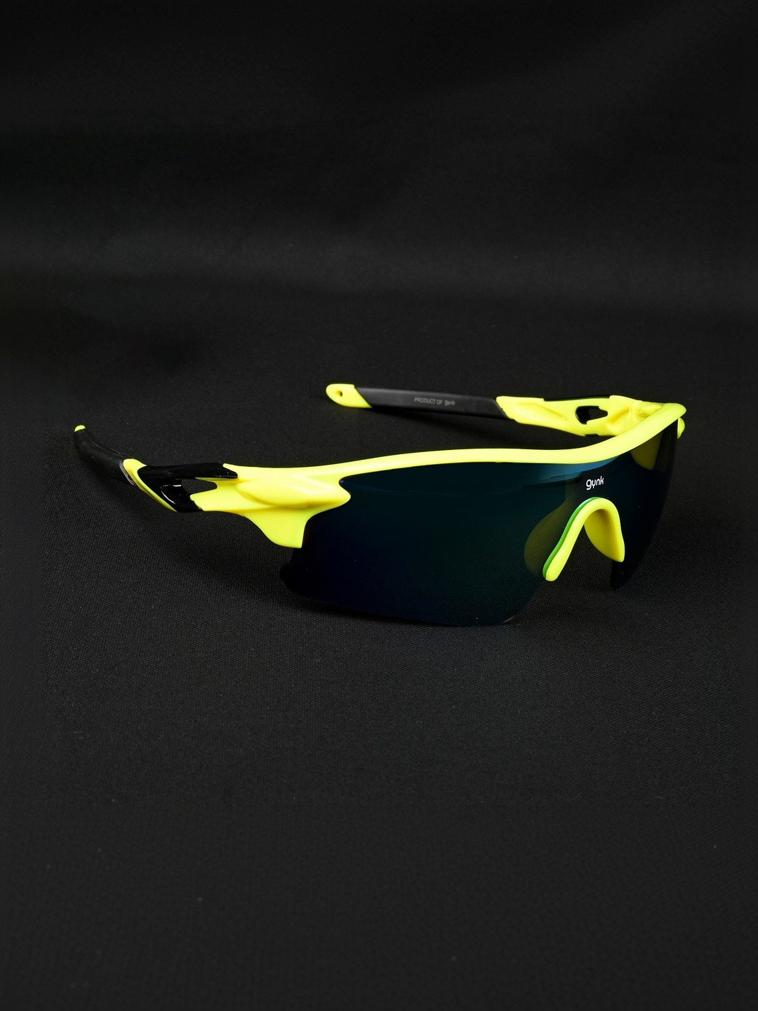 GYNK Men Mirrored Lens & Yellow Sports Sunglasses with