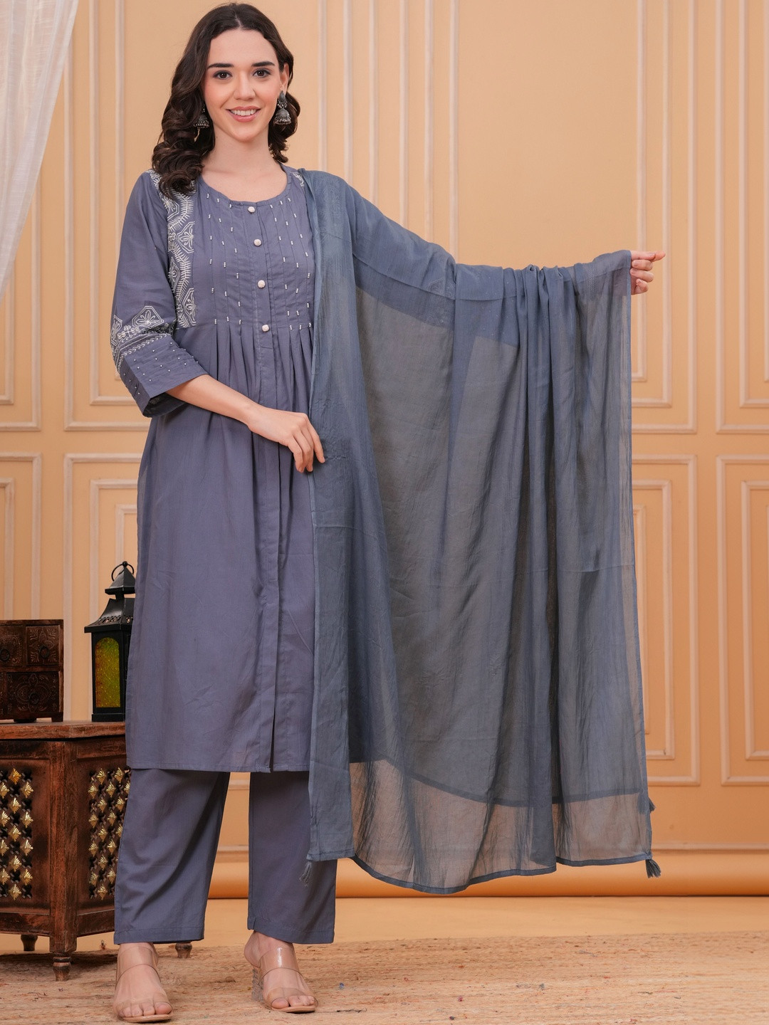 OH MI DIOS Women Ethnic Motifs Embroidered Pleated Thread Work Pure Cotton Kurta with Trousers & With Dupatta