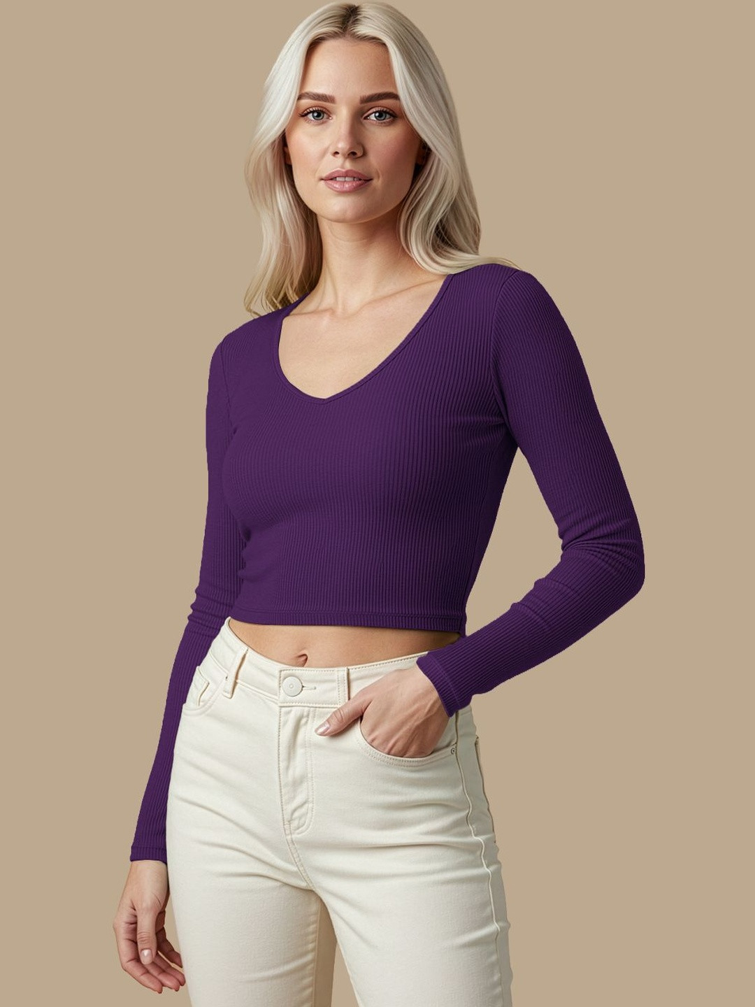 Navyankaa Crop Top