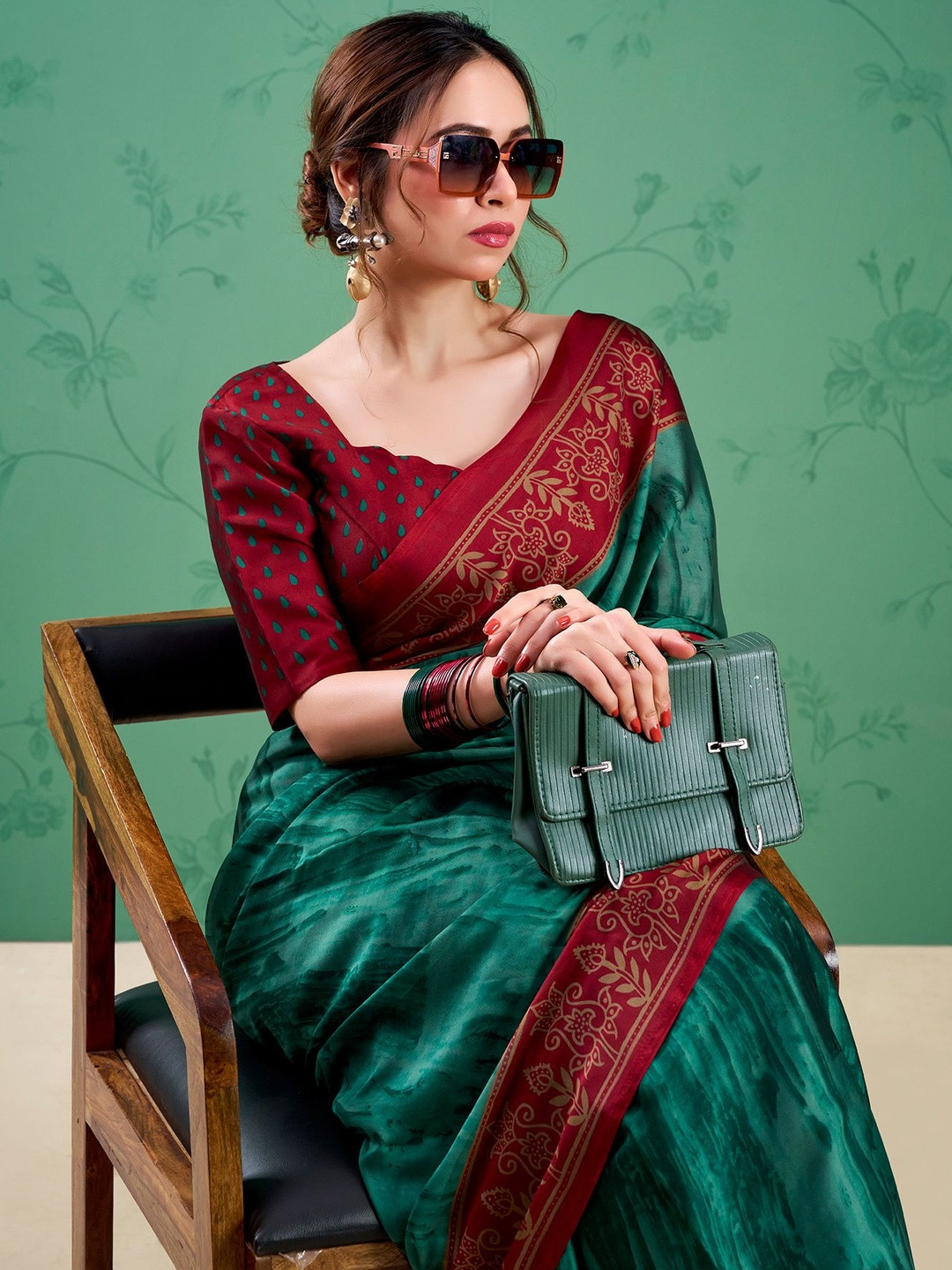 LOOKNBOOK ART Ethnic Motifs Silk Blend Designer Saree