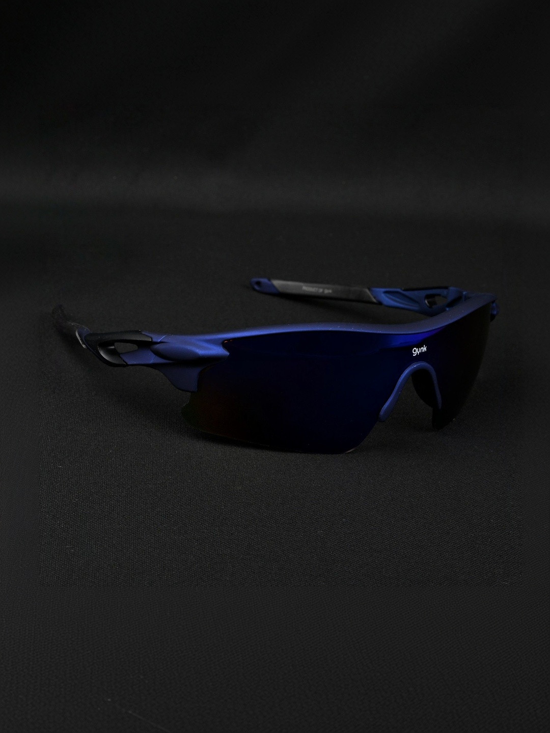 GYNK Men Mirrored Lens & Blue Sports Sunglasses with