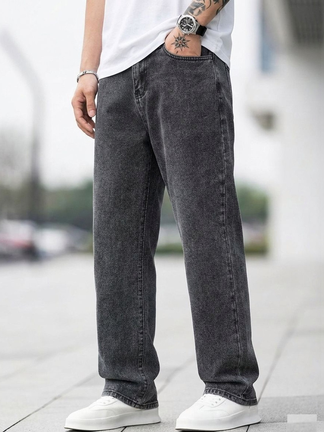 EVERFADE Men Relaxed Fit Mid-Rise Light Fade Jeans