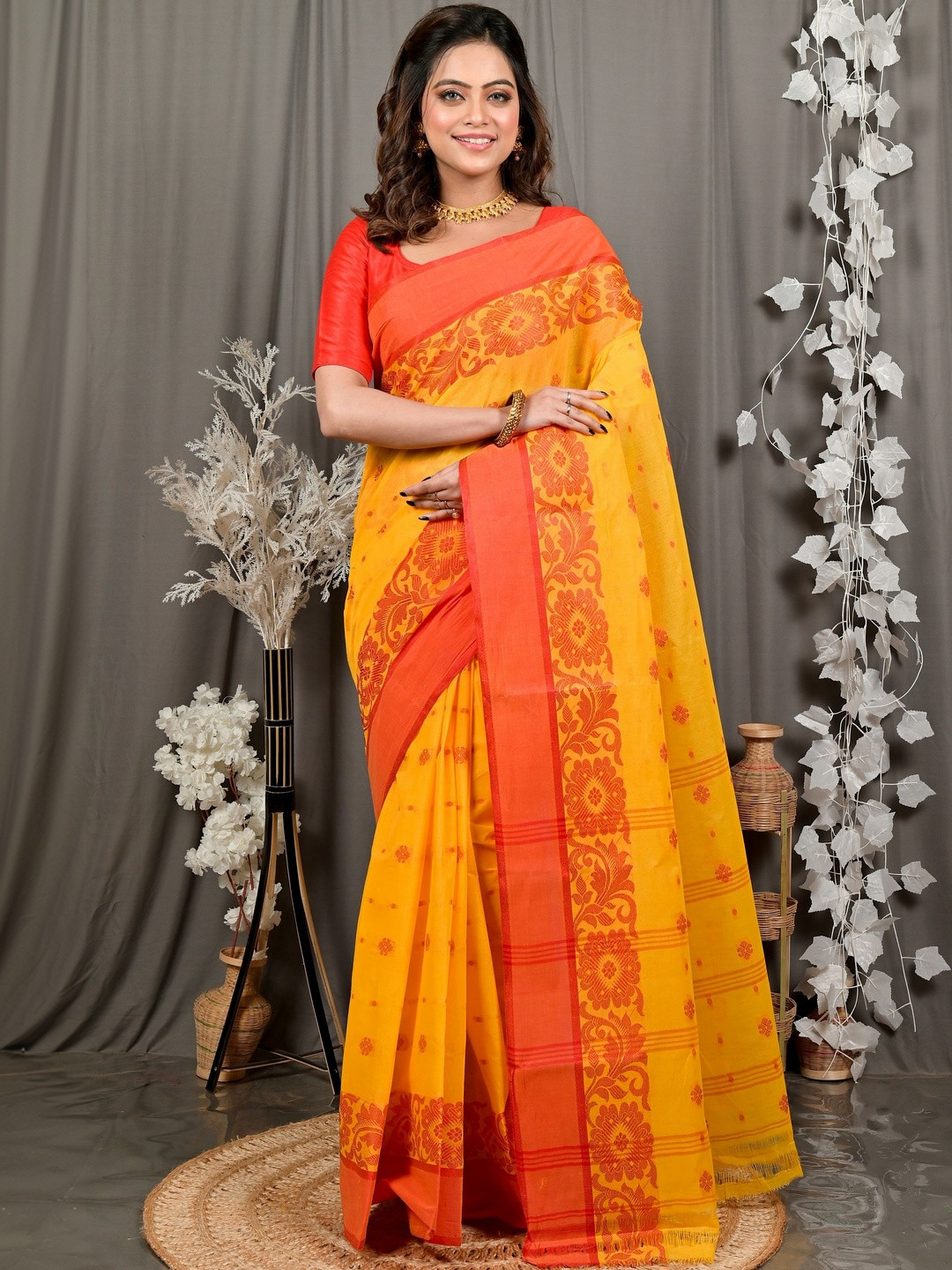 DipDiya Ethnic Motifs Pure Cotton Taant Saree