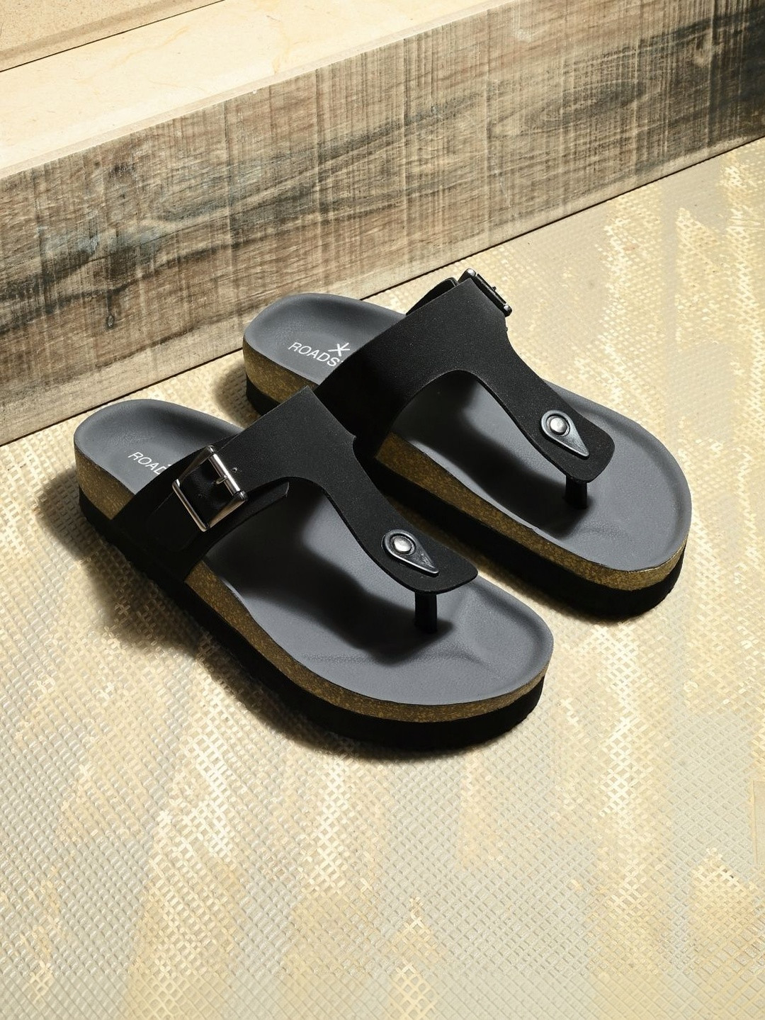 The Roadster Lifestyle Co Men Slip-On Comfort Sandals