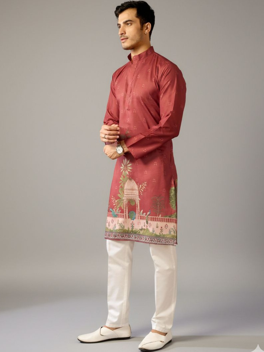 INDIROOP Men Ethnic Motifs Printed Regular Kurta with Pyjamas