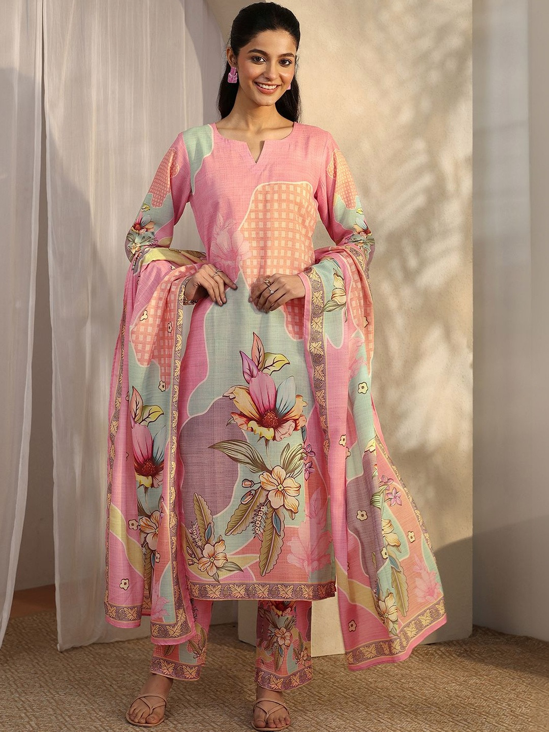 Gerua By Libas Women Floral Printed Regular Kurta with Trousers & With Dupatta
