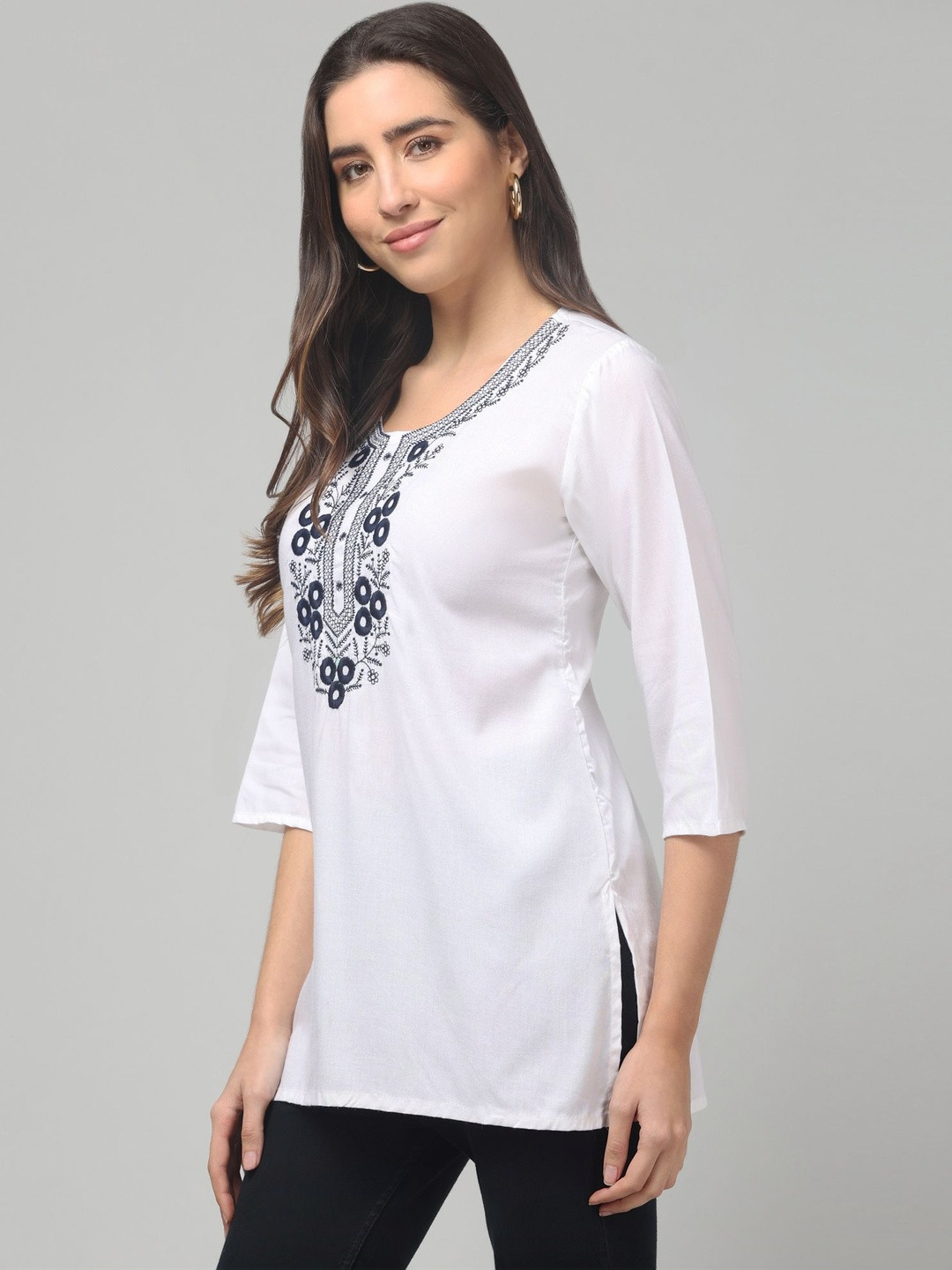AFFLEON Floral Embroidered Thread Work Thread Work Kurti
