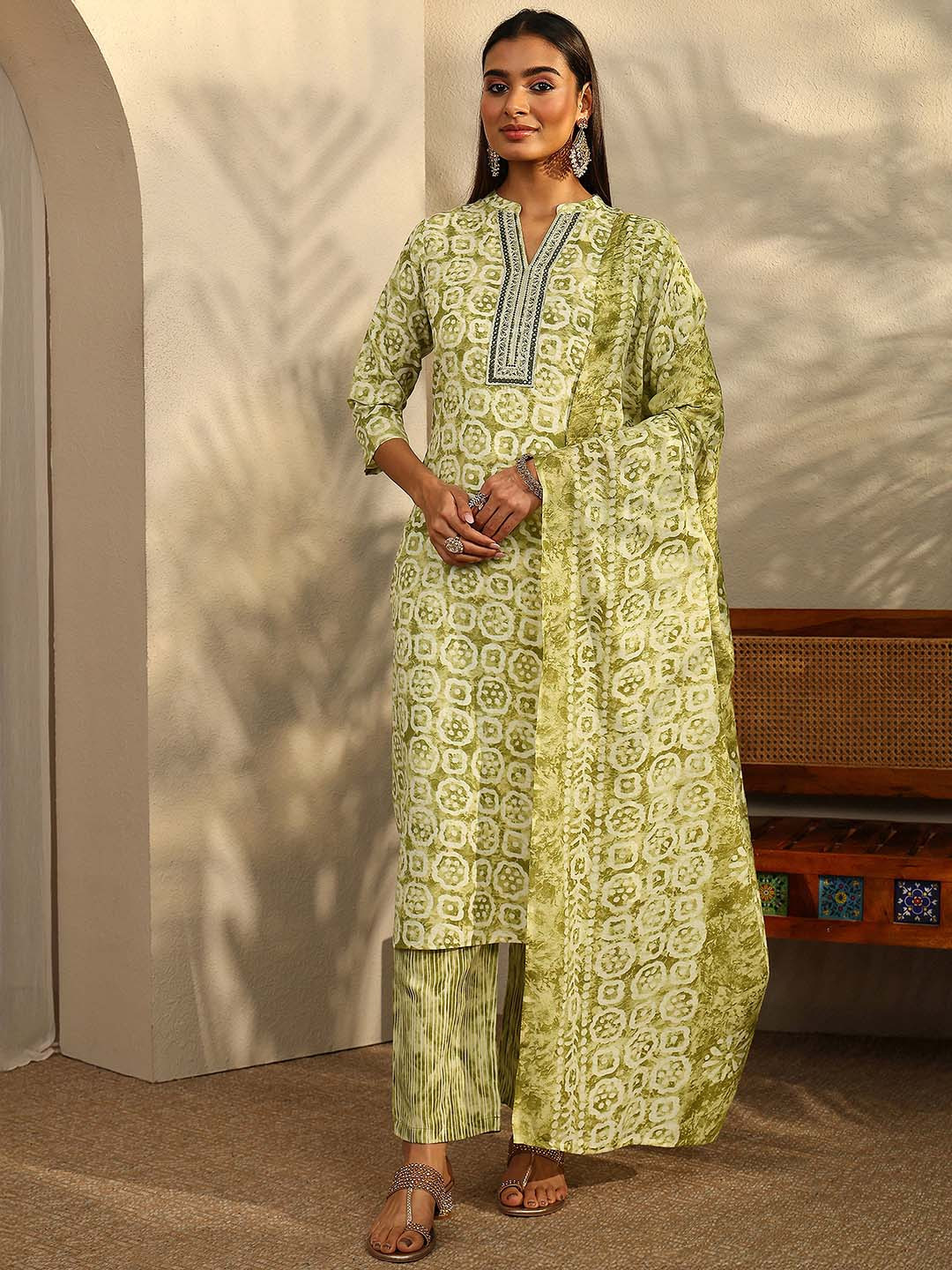 Gerua By Libas Women Ethnic Motifs Printed Regular Kurta with Trousers & With Dupatta