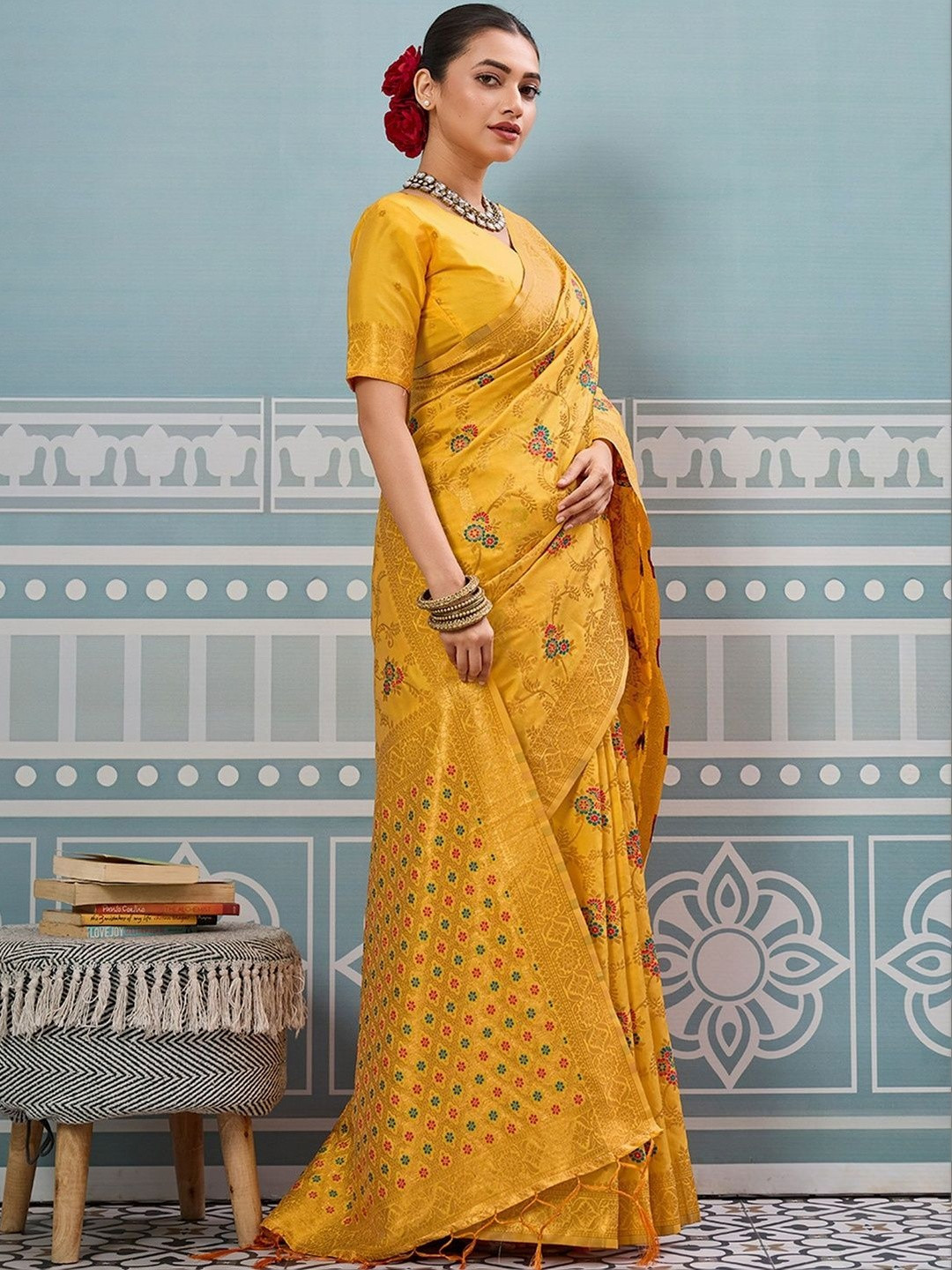 THREAD BOX Floral Silk Blend Handloom Saree