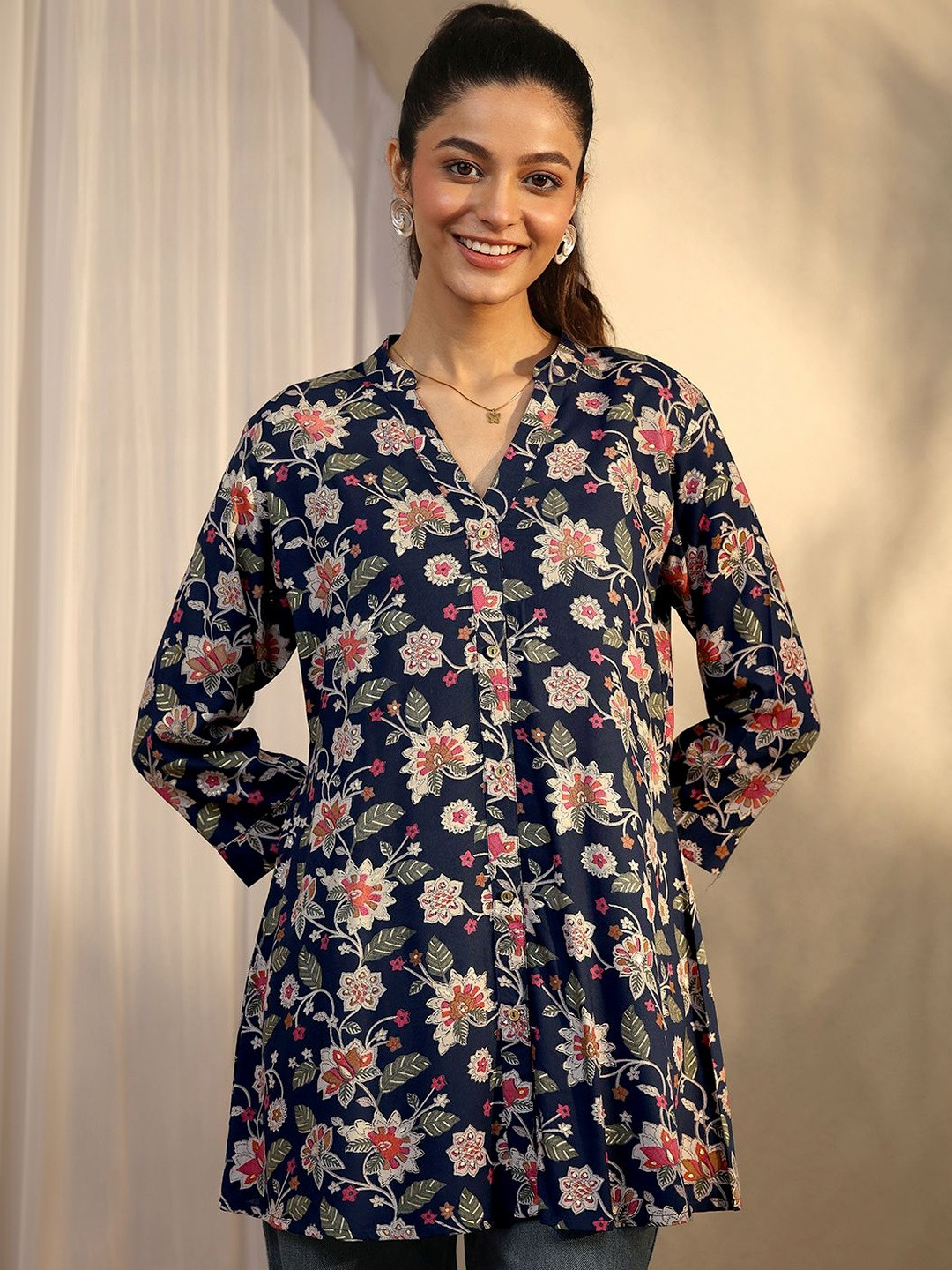 Libas Women Navy Blue Printeda-Line Short Kurti