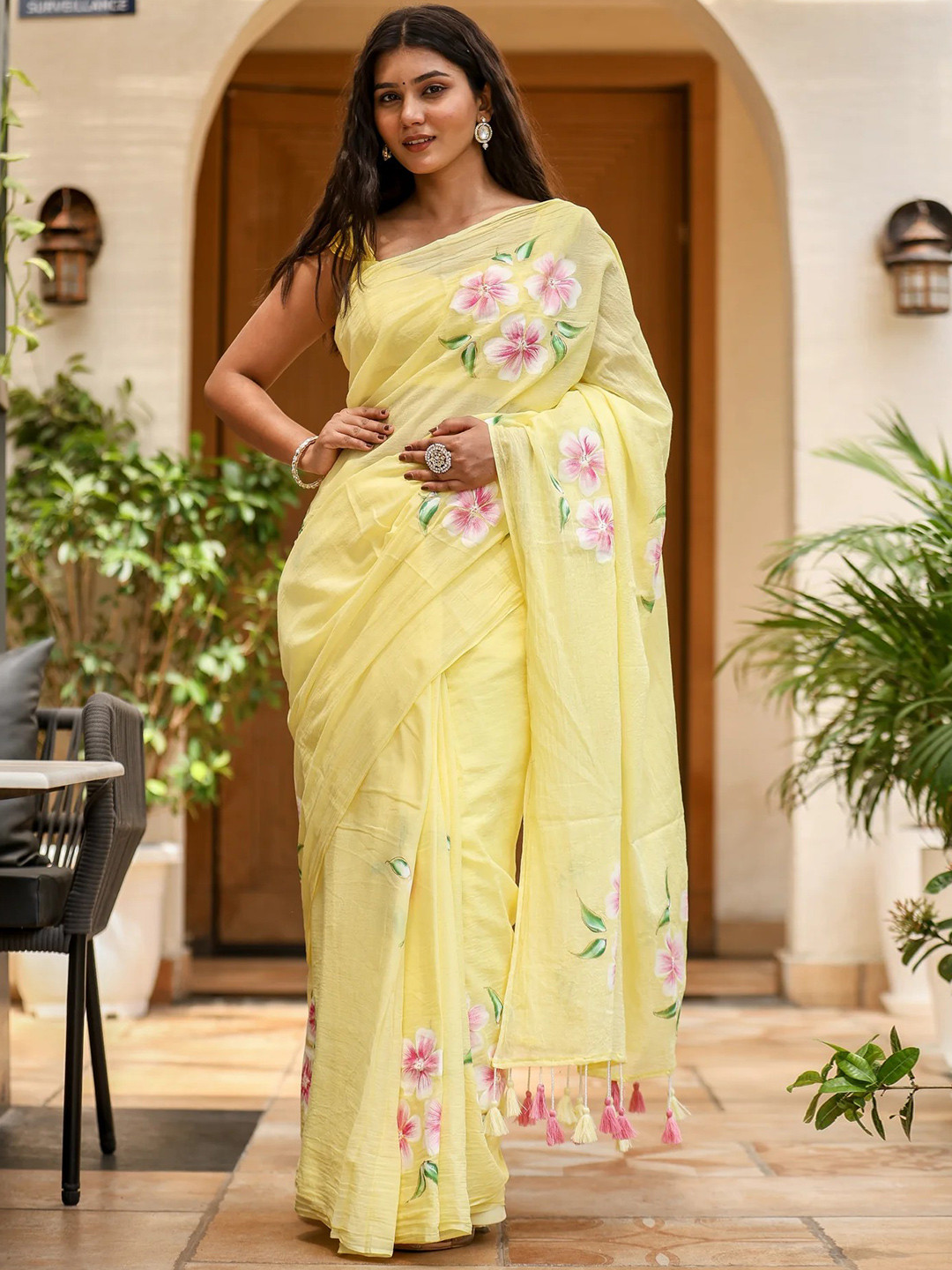 ALPENIKA Floral Pure Linen Saree