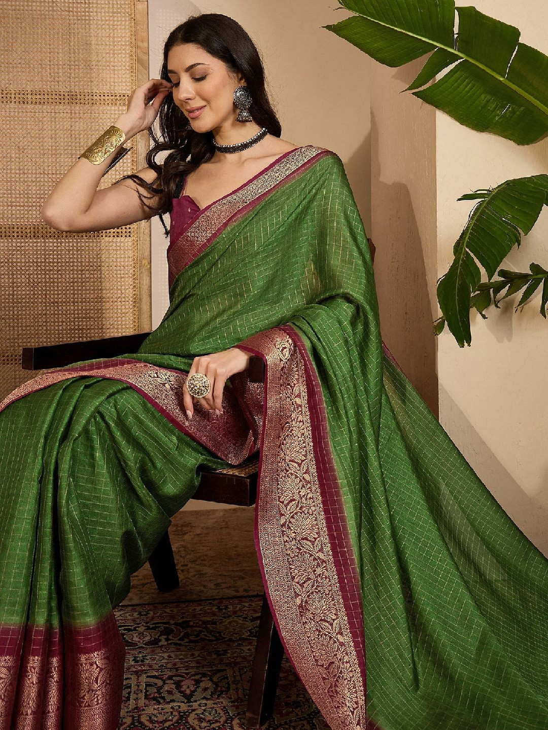 Sangria Printed Woven Design Saree With Unstitched Blouse