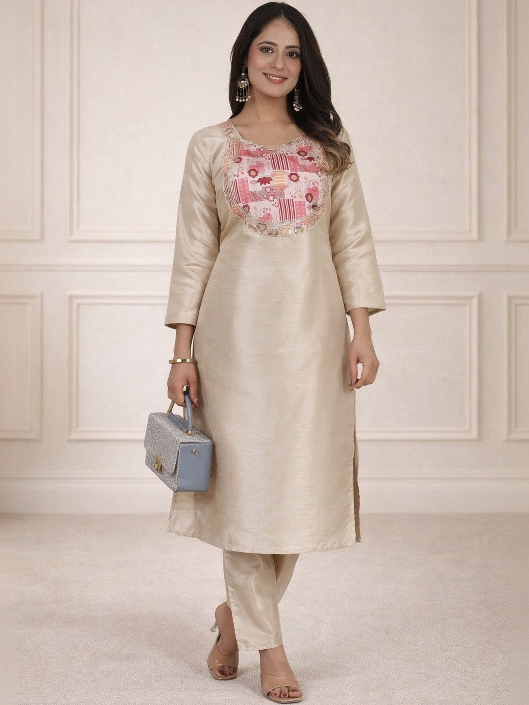 Klotden Women Floral Yoke Design Regular Sequinned Kurta with Trousers