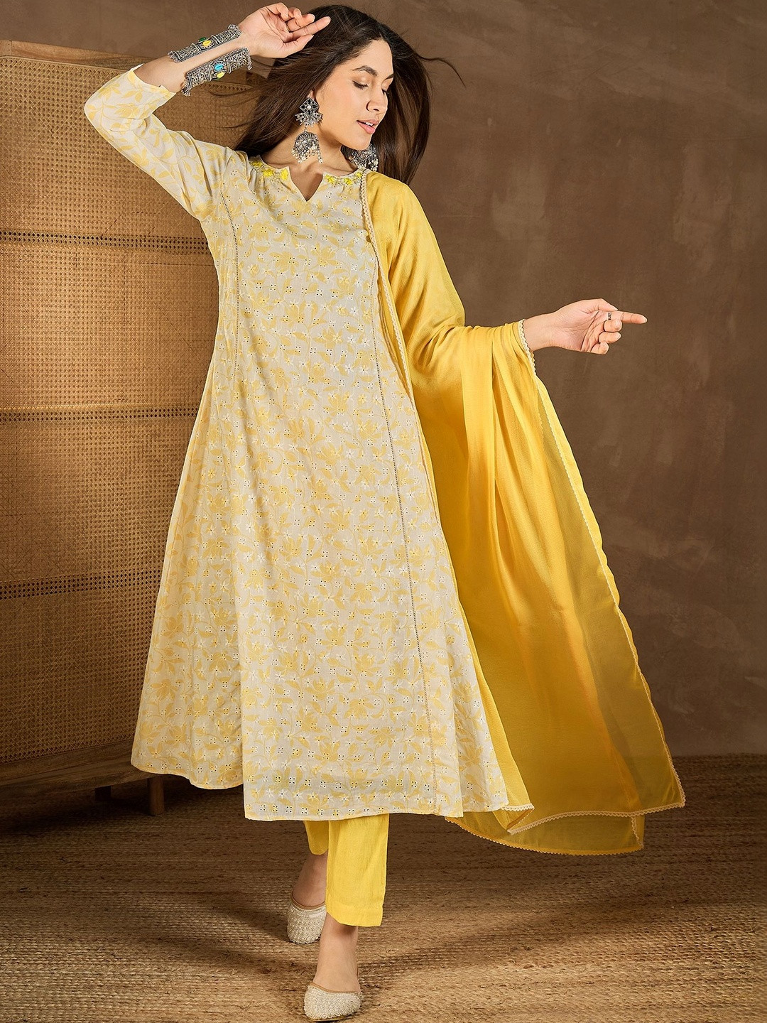 Inddus Women Floral Printed Panelled Thread Work Kurta with Trousers & With Dupatta