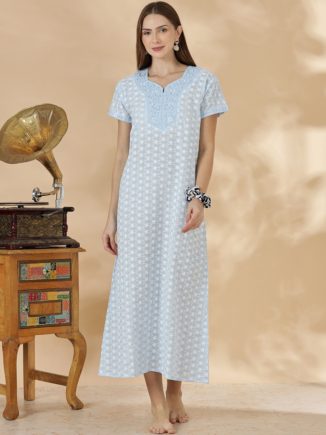 9shines Label Embroidered Maxi Nightdress