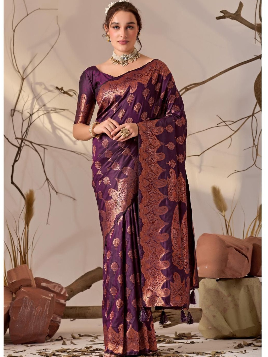 Kathavastra Ethnic Motifs Zari Art Silk Heavy Work Banarasi Saree